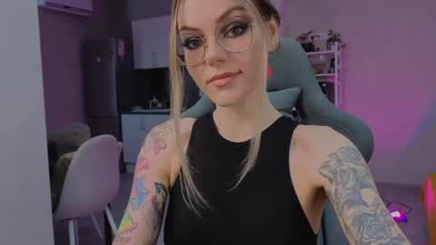Jess online show from 06-28-26, 10:54