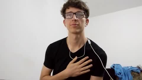 Facu online show from 12-19-24, 03:07