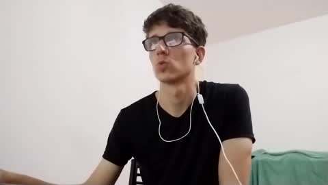 Facu online show from 03-04-25, 01:38