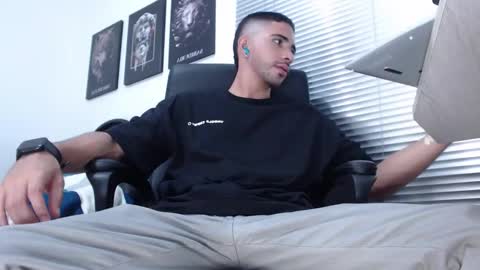 kratoswolf online show from 03-28-26, 06:18