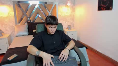 Kraven online show from 09-23-25, 02:58