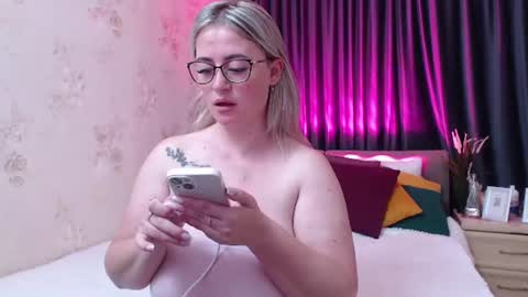 Kriss online show from 06-26-26, 01:15