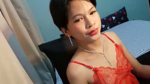 Snapshot of krimpie_xx chatting on 04-07-26, 10:37 krimpie_xx online show from 04-07-26, 10:37