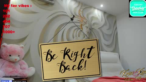 Snapshot of krisi_kiss chatting on 02-21-25, 06:51 KrisiFollow me  Thumb UP  online show from 02-21-25, 06:51