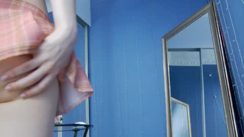 kriskras__ online show from 01-13-25, 08:26