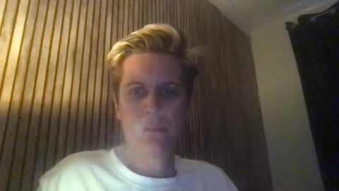 krisl77 online show from 04-04-26, 06:27