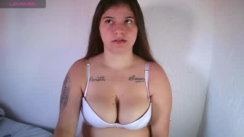 krissone online show from 02-05-26, 09:30