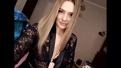 KrissSexi online show from 01-28-25, 05:56