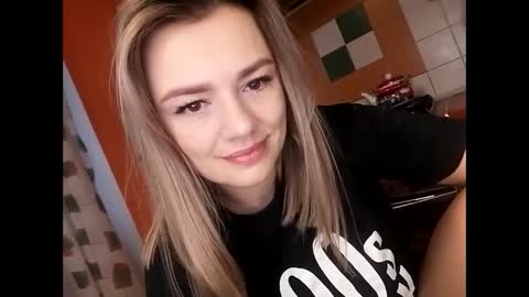 KrissSexi online show from 02-02-25, 05:42