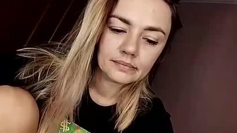 KrissSexi online show from 09-17-25, 04:36