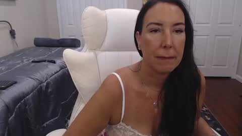 Snapshot of krissy2024 chatting on 07-12-26, 12:51 Krissy online show from 07-12-26, 12:51