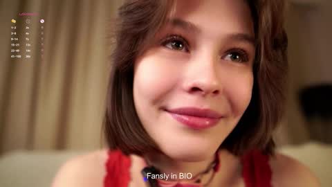 Sarah online show from 10-20-25, 01:06