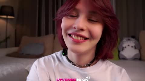 Sarah online show from 05-27-26, 01:57