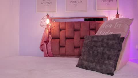 Snapshot of kristakinnky chatting on 04-02-26, 12:03 BETANIA online show from 04-02-26, 12:03