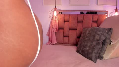 Snapshot of kristakinnky chatting on 04-08-26, 12:05 BETANIA online show from 04-08-26, 12:05