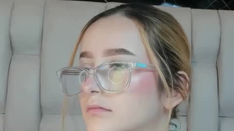 kristal online show from 11-29-25, 01:14