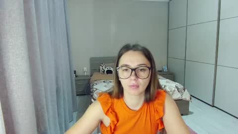 twitter    Annemarye 23 online show from 07-20-26, 06:17