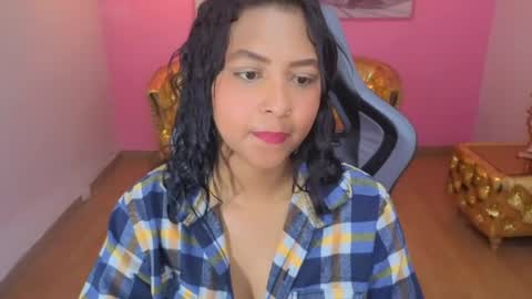 Snapshot of kristen_black_t chatting on 02-28-26, 07:37 kris online show from 02-28-26, 07:37