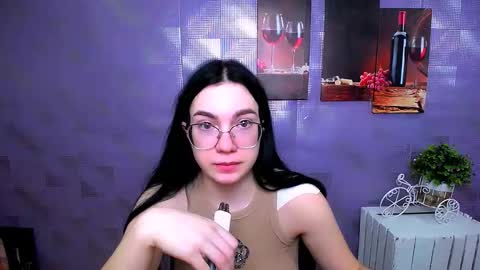 Kristen online show from 12-03-25, 08:45