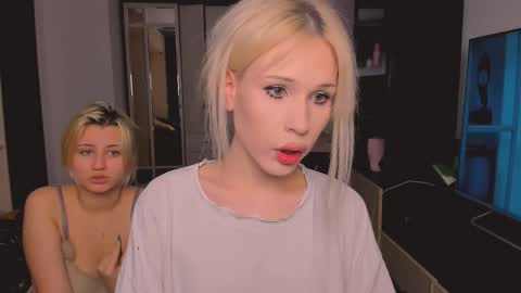 kristialsoopp online show from 12-14-25, 09:19