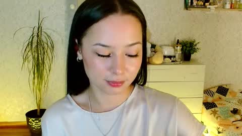 Kristina online show from 10-22-25, 06:07