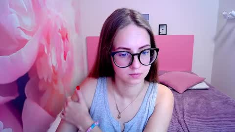 Snapshot of kristina_adel chatting on 12-18-24, 07:47 Kristina Adel online show from 12-18-24, 07:47