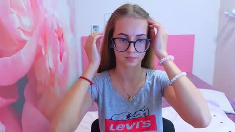 Snapshot of kristina_adel chatting on 11-14-25, 08:46 Kristina Adel online show from 11-14-25, 08:46