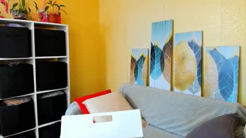 Christina online show from 12-23-25, 08:34