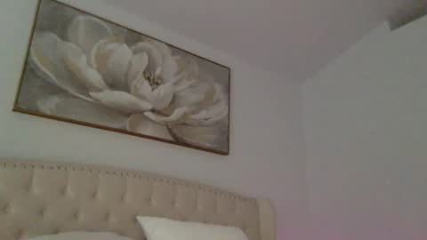 kristinafae online show from 10-31-25, 11:39