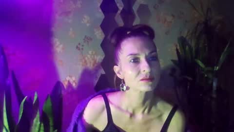 Kristina online show from 12-12-24, 01:39