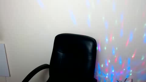 Kristi online show from 12-04-25, 08:12