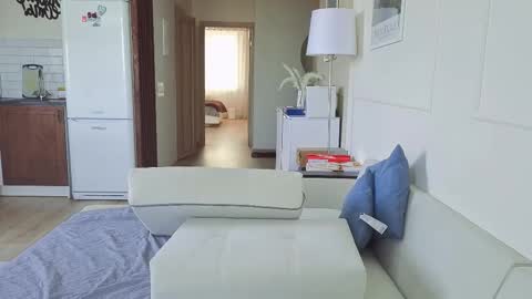 Kristi online show from 09-30-25, 05:23