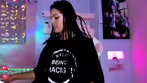 Snapshot of kristinwall chatting on 12-14-24, 09:13 KristinWall online show from 12-14-24, 09:13