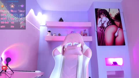 Snapshot of kristinwall chatting on 01-17-25, 10:23 KristinWall online show from 01-17-25, 10:23