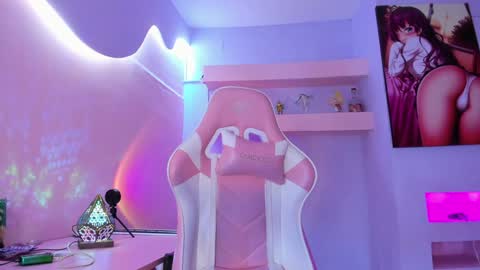 Snapshot of kristinwall chatting on 02-01-25, 09:29 KristinWall online show from 02-01-25, 09:29