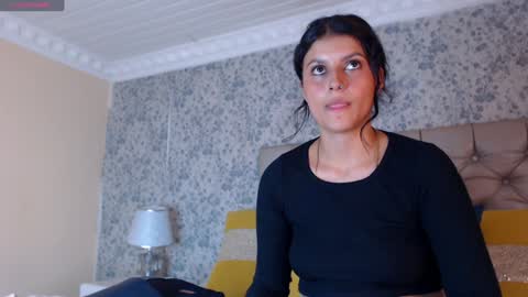 Snapshot of kristinwall chatting on 02-02-25, 11:11 KristinWall online show from 02-02-25, 11:11