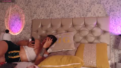 Snapshot of kristinwall chatting on 02-04-25, 01:56 KristinWall online show from 02-04-25, 01:56