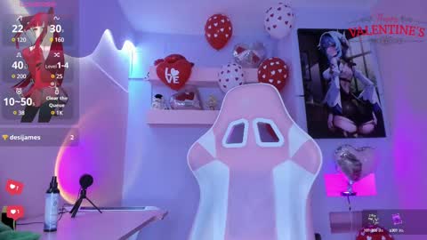 Snapshot of kristinwall chatting on 02-16-25, 11:37 KristinWall online show from 02-16-25, 11:37