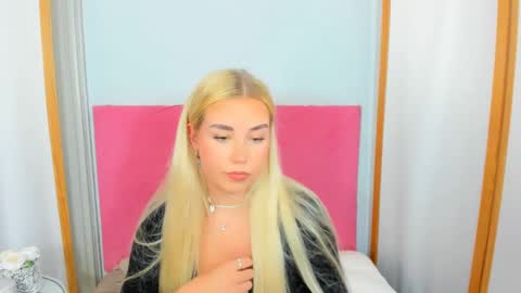 Snapshot of kristyflowers chatting on 02-03-25, 09:08 KristyFlowers online show from 02-03-25, 09:08