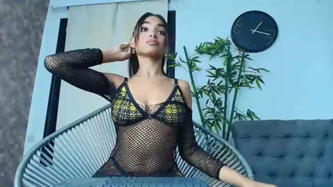 Cristina online show from 02-19-25, 10:31