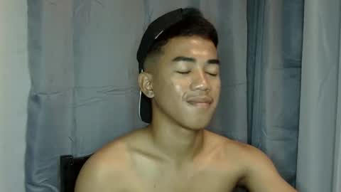 kritthanarkorn online show from 11-26-25, 02:40