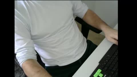 Snapshot of krocr_iras chatting on 12-15-24, 04:59 Lucas Edu online show from 12-15-24, 04:59