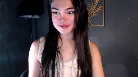 Snapshot of krystal_angel chatting on 12-16-24, 06:16 krystal_angel online show from 12-16-24, 06:16