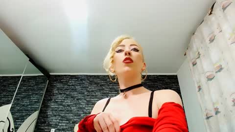 krystal desire online show from 01-03-25, 07:07