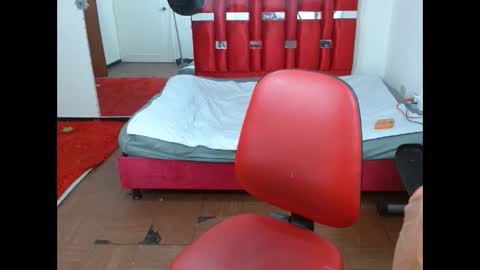 Snapshot of krystal_thomson chatting on 10-08-25, 03:09 KRYSTAL THOMSON online show from 10-08-25, 03:09