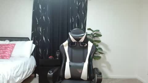 Krystal Blake online show from 04-30-26, 05:30