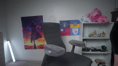 Krystal Syx online show from 03-08-25, 05:11