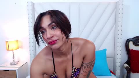 Snapshot of krystenfit chatting on 01-28-25, 01:38 kristenfit online show from 01-28-25, 01:38