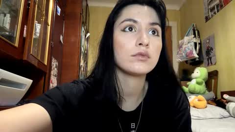 Snapshot of krystleprzygocki chatting on 02-25-26, 08:29 Mira online show from 02-25-26, 08:29