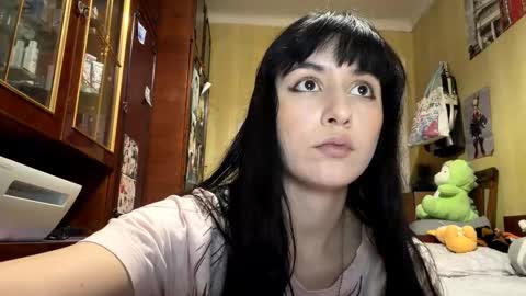 Snapshot of krystleprzygocki chatting on 02-26-26, 08:30 Mira online show from 02-26-26, 08:30